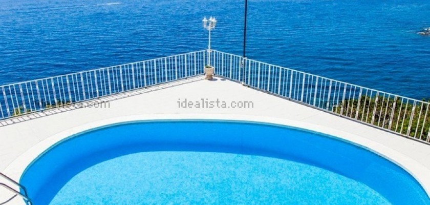 chalet en venta en canyelles - montgoda. lloret de mar